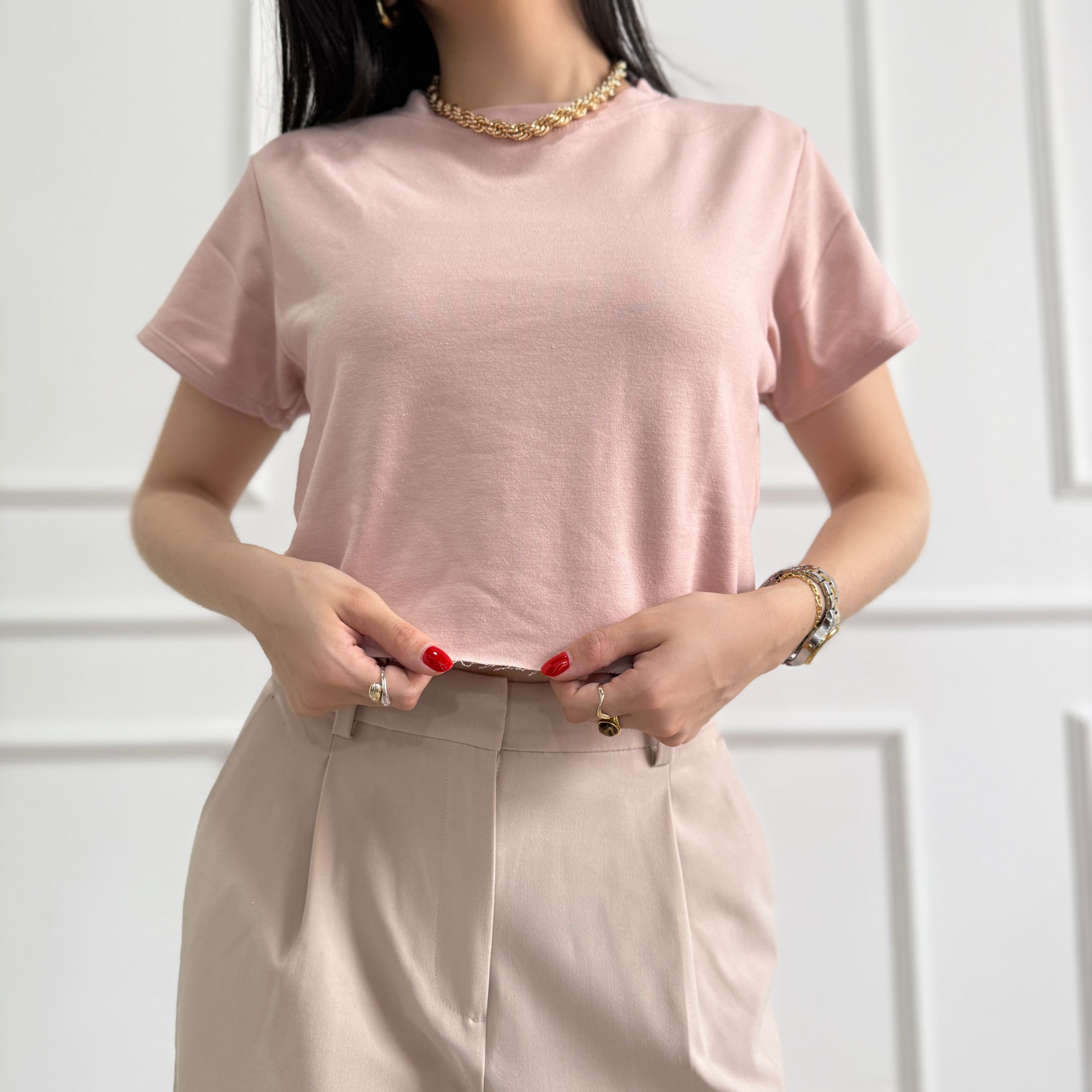 Camiseta corta burda